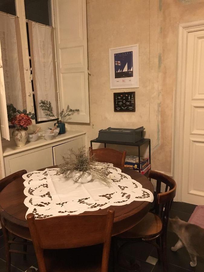 Dimora Caffaro Hotel Генуа Екстериор снимка